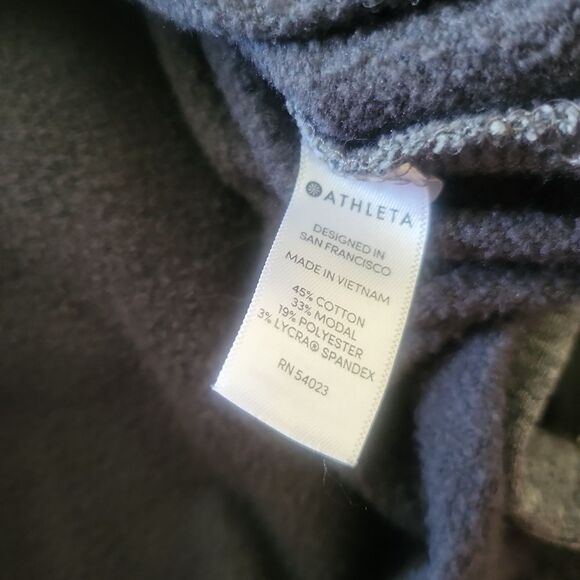 Athleta pullover soft fleece lined sweater - Picture 7 of 7